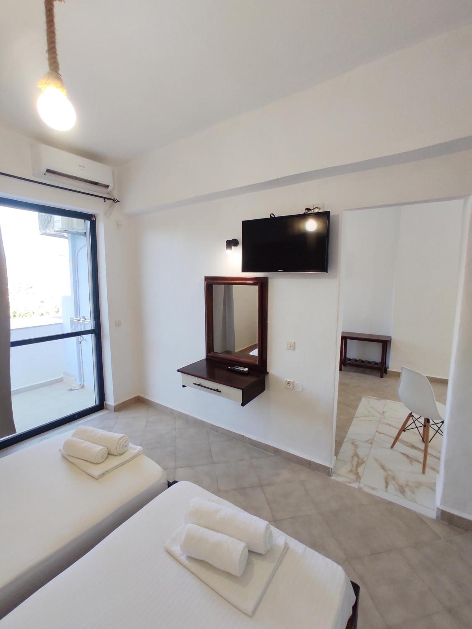 Creta Star Apartments 圣加利尼 外观 照片